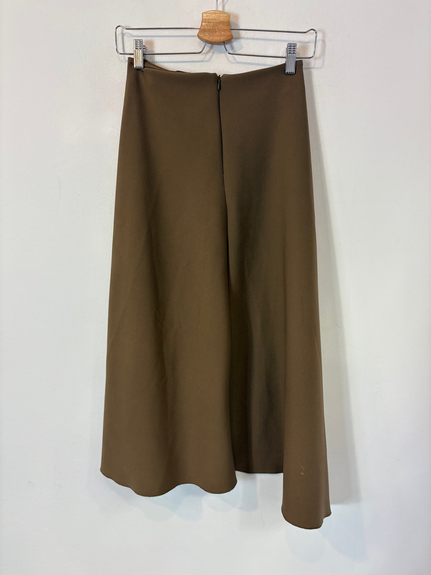 ZARA. Total look falda y top asimétrico