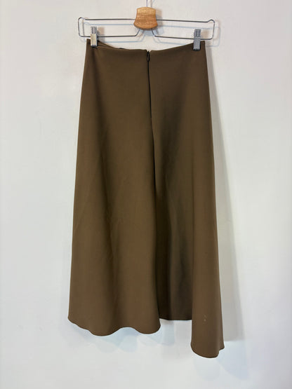 ZARA. Total look falda y top asimétrico