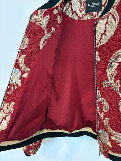 GUESS. Chaqueta burdeos detalles. T S