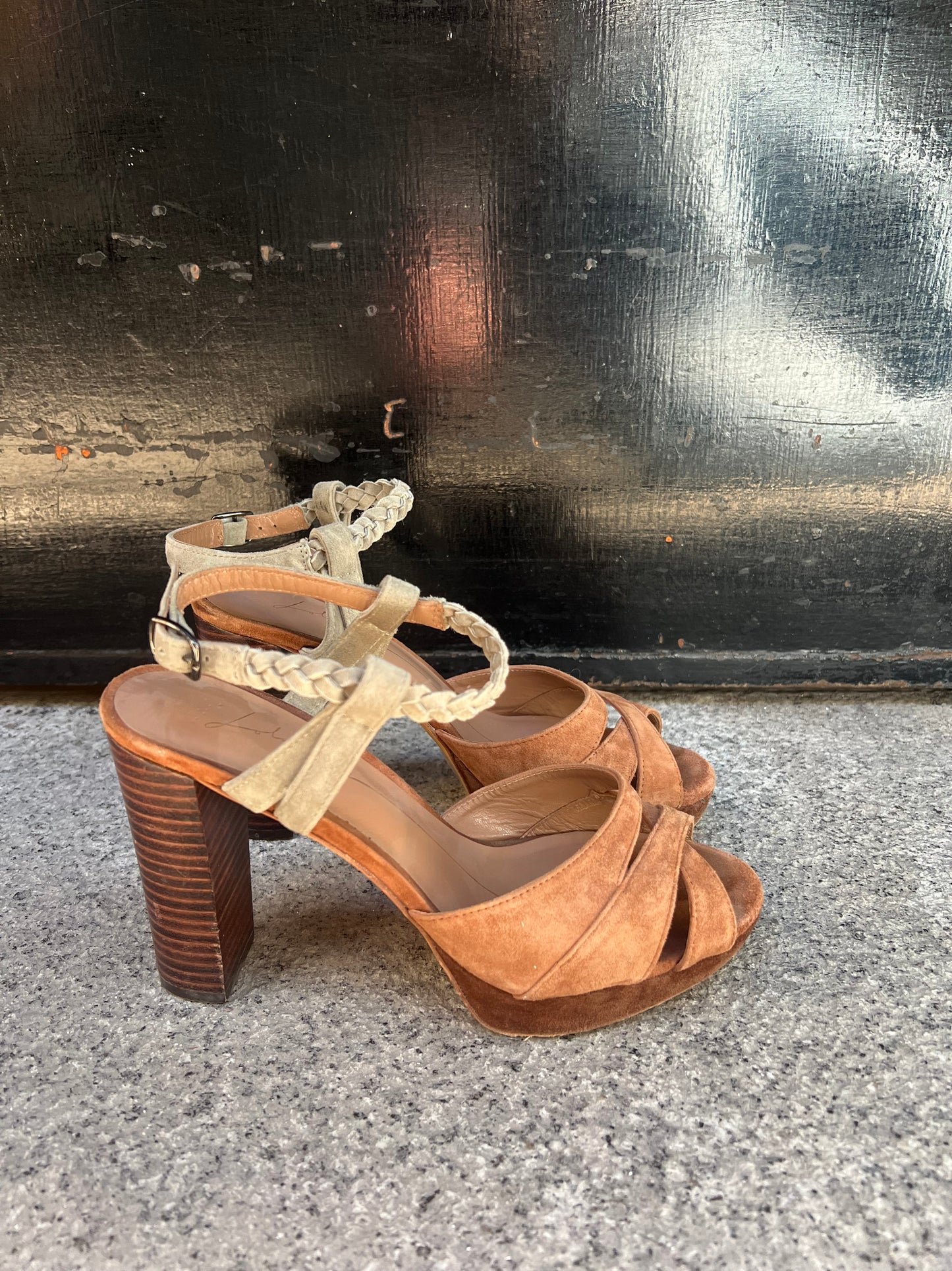 LOLA CRUZ. Sandalia piel bicolor T.39