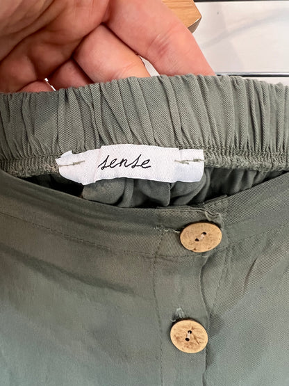 SENSE. Falda larga botones T.s