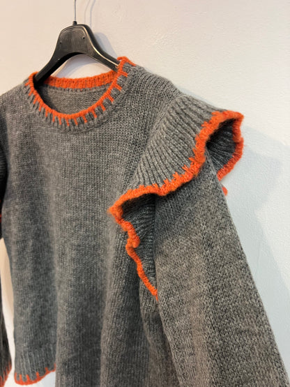 OTRAS. Jersey gris detalle naranjas. T S/M