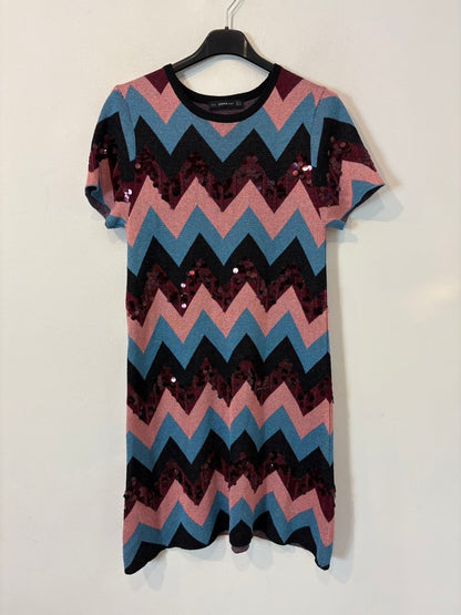 ZARA. Vestido corto zig zag lentejuelas