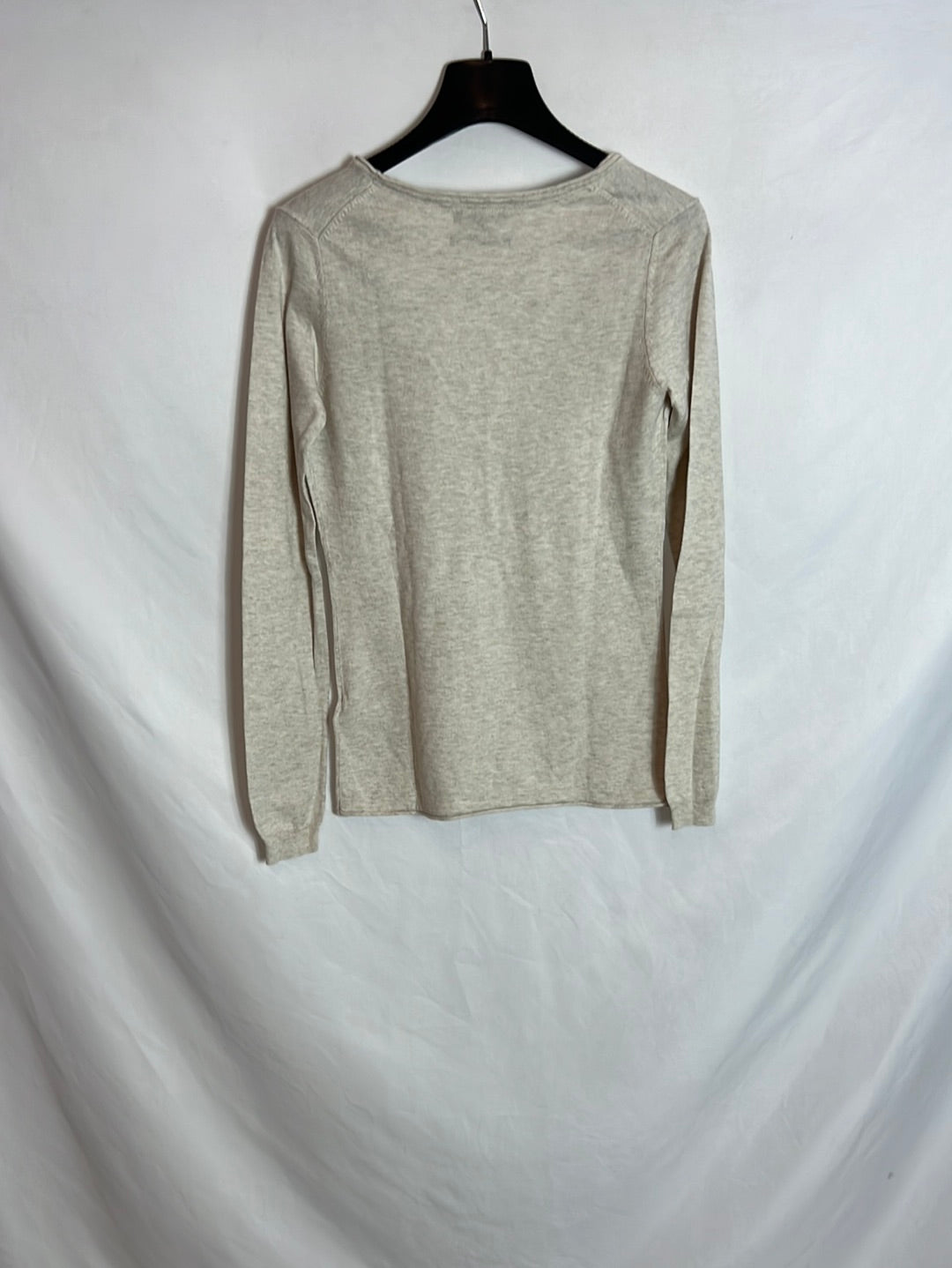 MASSIMO DUTTI. Thin beige TS sweater