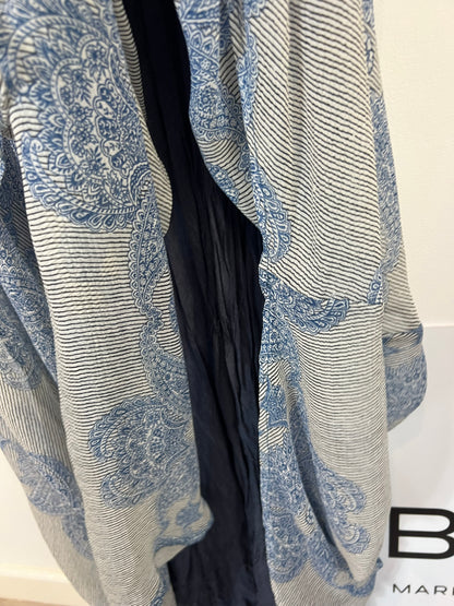 TRUCCO. Vestido largo gasa estampados azules. T M