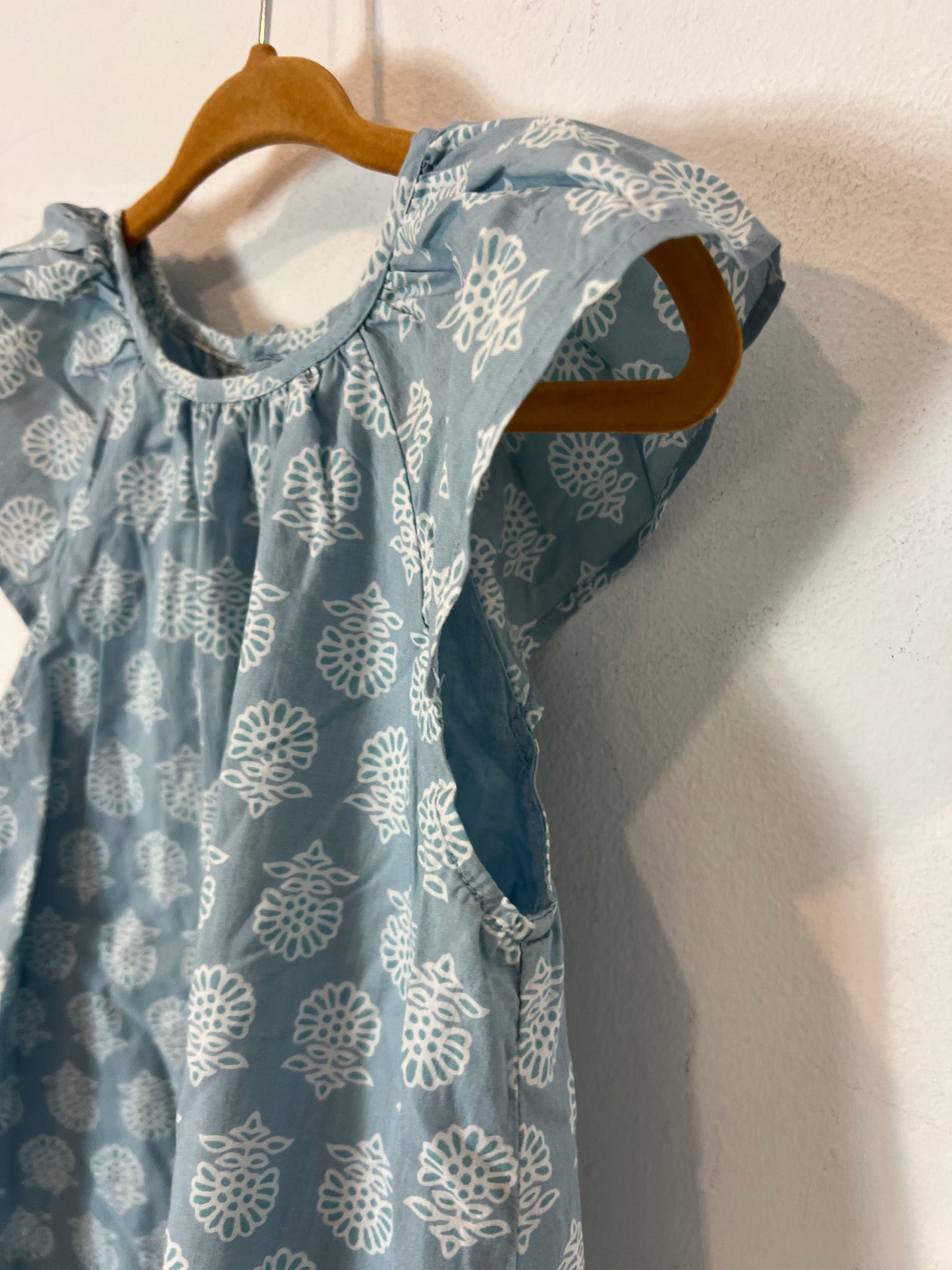 GOCCO. Vestido azul estampado. T 4 años