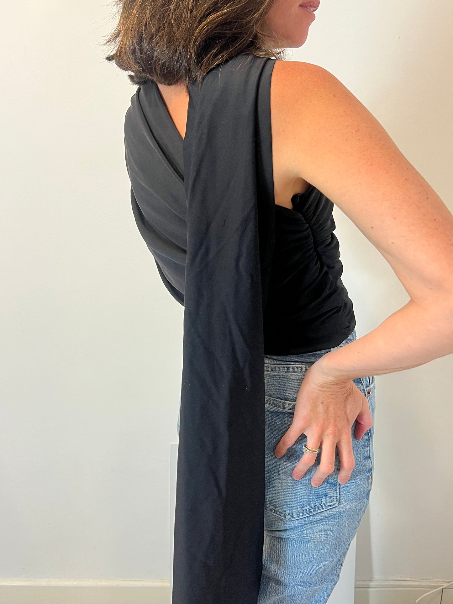 DUARTEby CRUSSET. Top negro asimétrico  T.u(S)