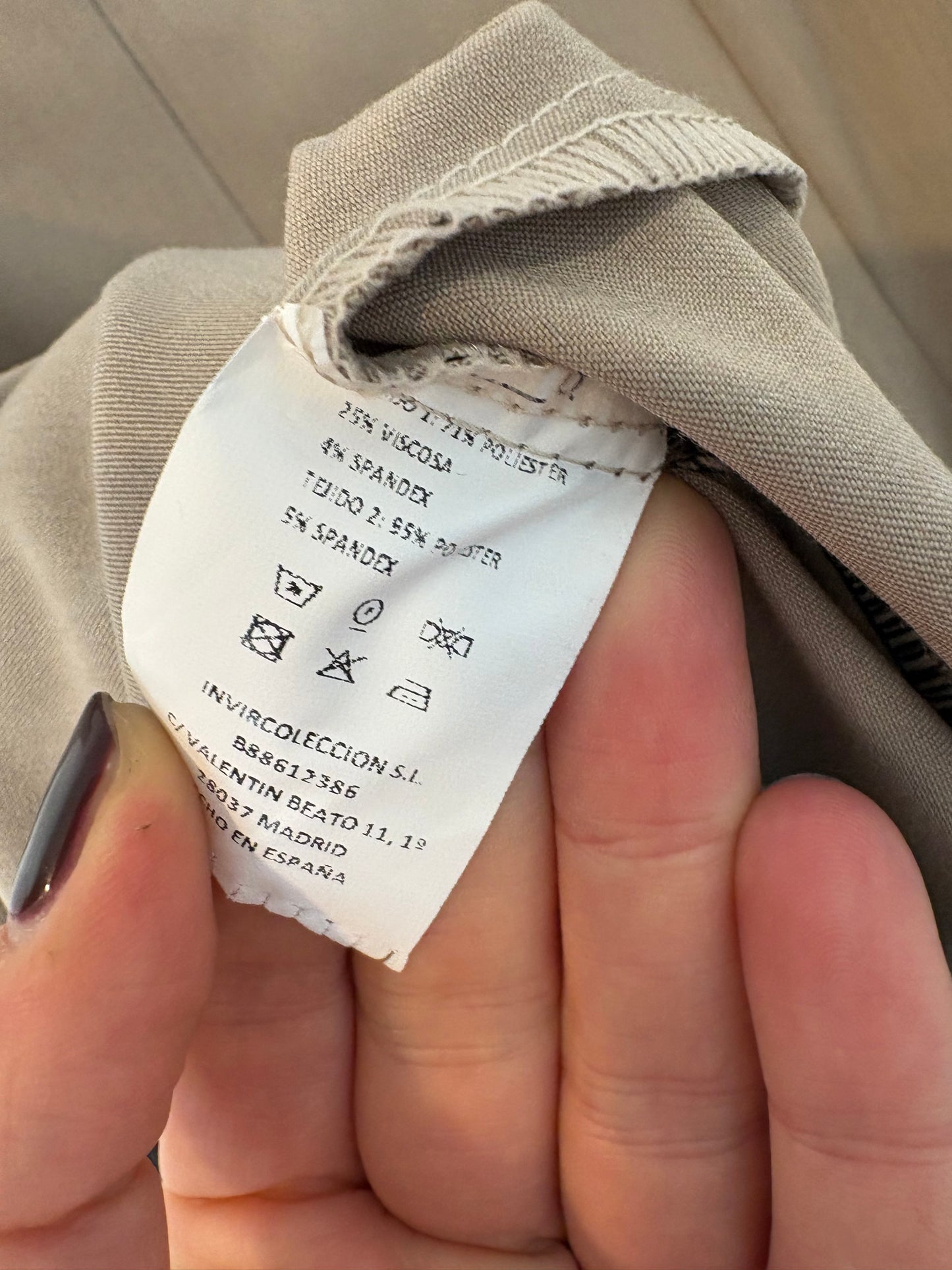 IQ COLLECTION. Falda midi bicolor abotonada. T M