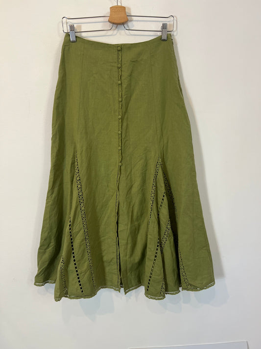 SÉZANE. Falda verde troquelada. T 36