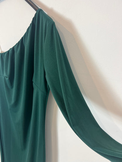 OTRAS. Vestido largo verde asimétrico. T XS/S