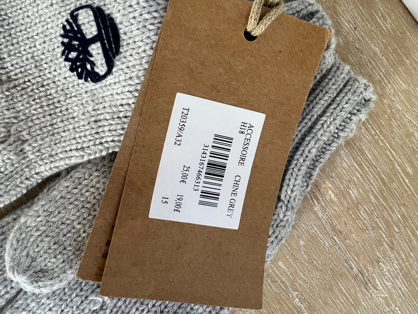 TIMBERLAND. Guantes grises T.4 años