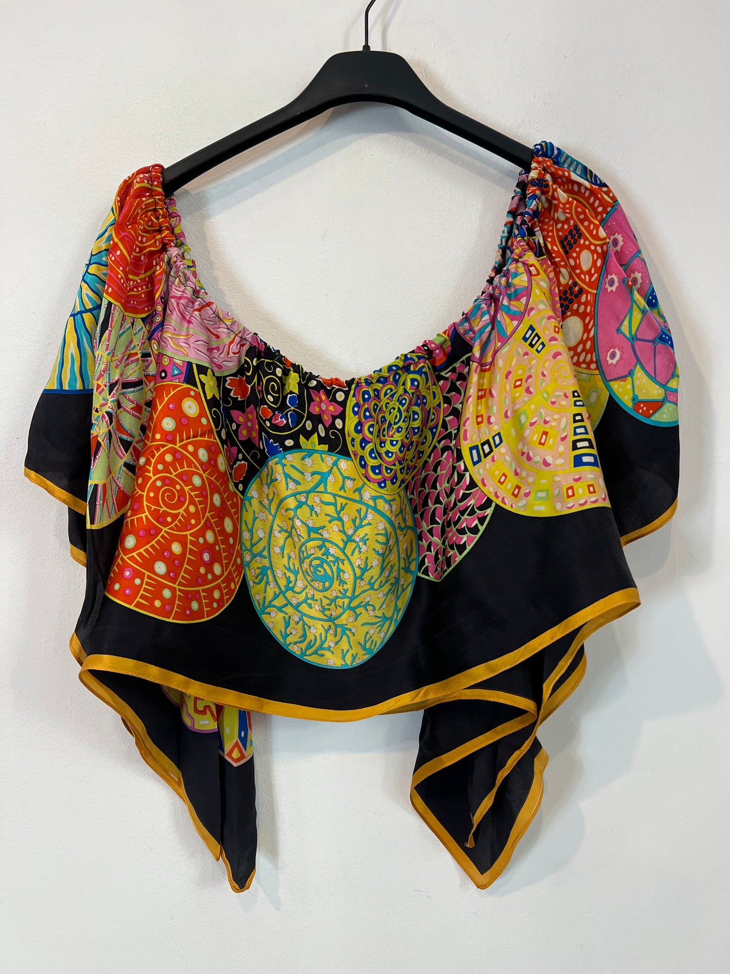 ZAITEGUI. Total look top y falda seda T.s/m