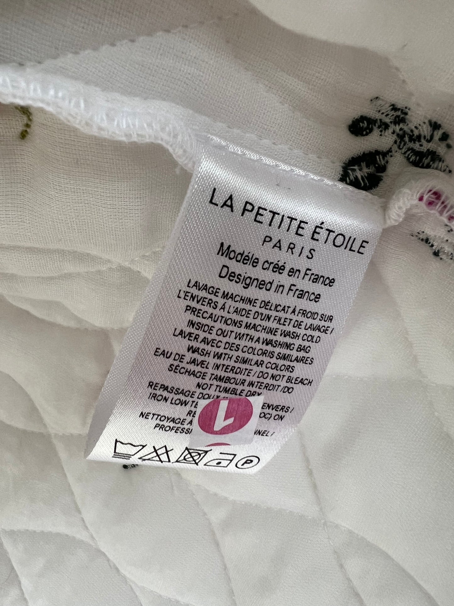 LA PETITE ÉTOILE. Chaleco blanco bordado T.1(s)