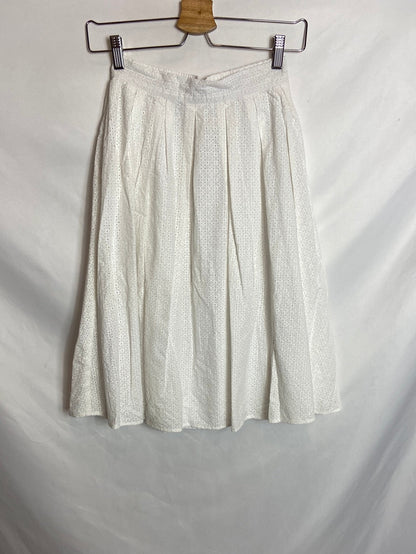 ZARA. White die-cut skirt, size XS