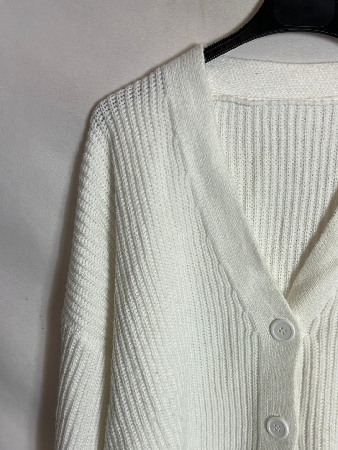 OTRAS. Jersey blanco abotonado. TM