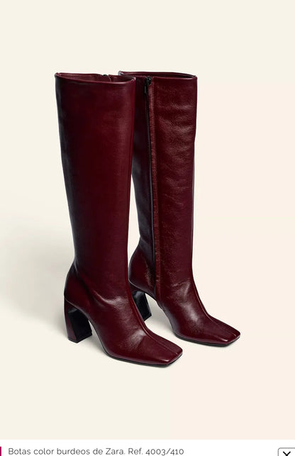 ZARA. Botas altas burdeos