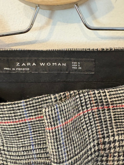 ZARA. Pantalón pinzas con lana