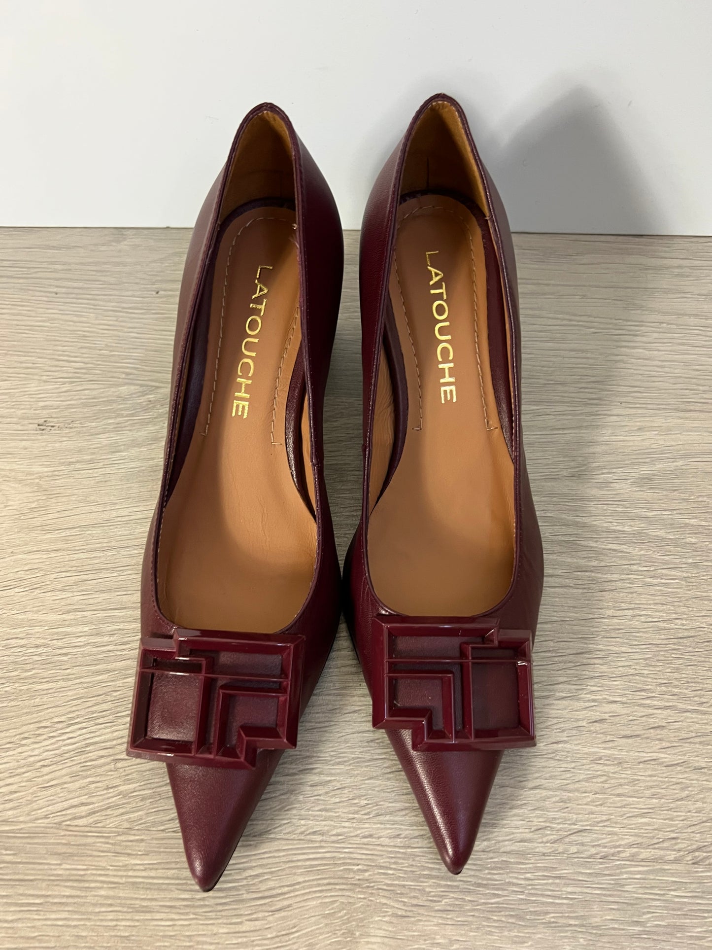 LATOUCHE. Burgundy leather heeled shoe. Size 37