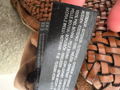 MASSIMO DUTTI. Bolso shopper trenzado piel