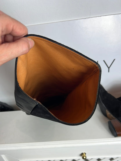 OTRAS. Botas alta piel doble textura. T 39