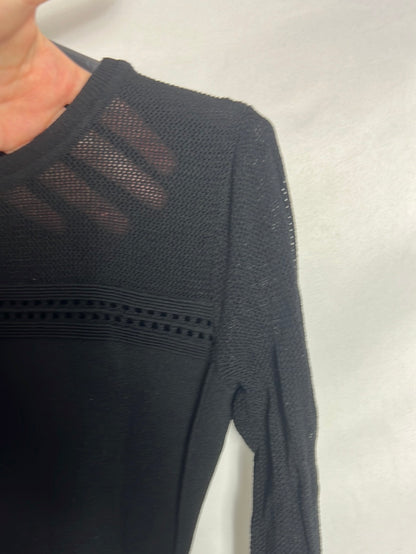 ZARA. Top punto negro apertura espalda. T M