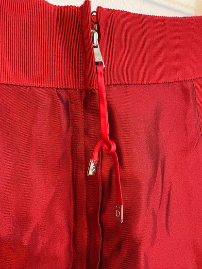 DOLCE & GABBANA. Falda midi roja vuelo