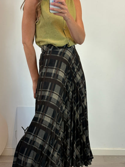 MANGO. Falda larga plisada cuadros