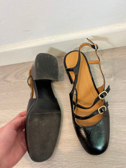 SÉZANE. Black buckle shoes. Size 38