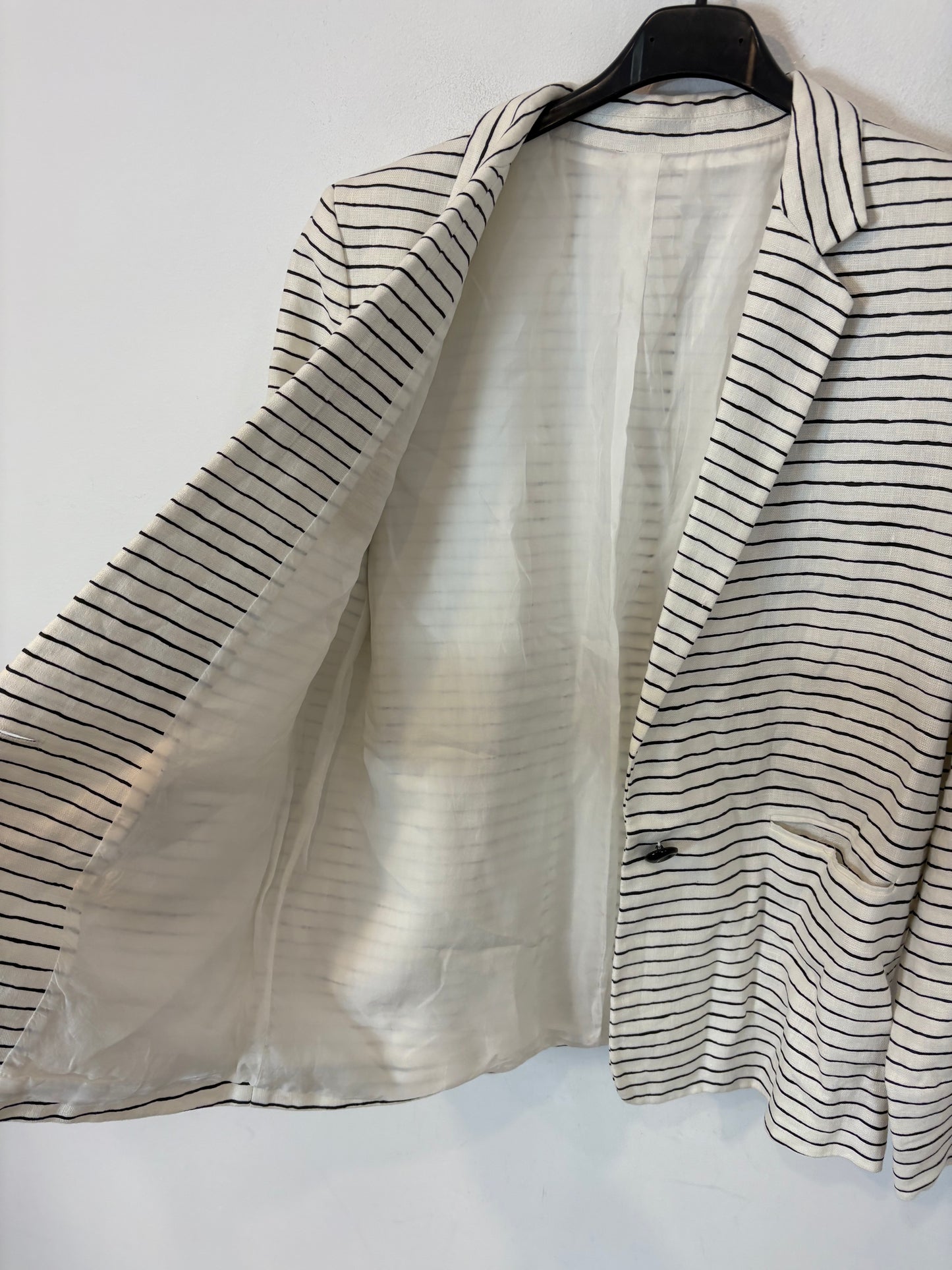 ACNE STUDIOS. Blazer lino blanca rayas textura