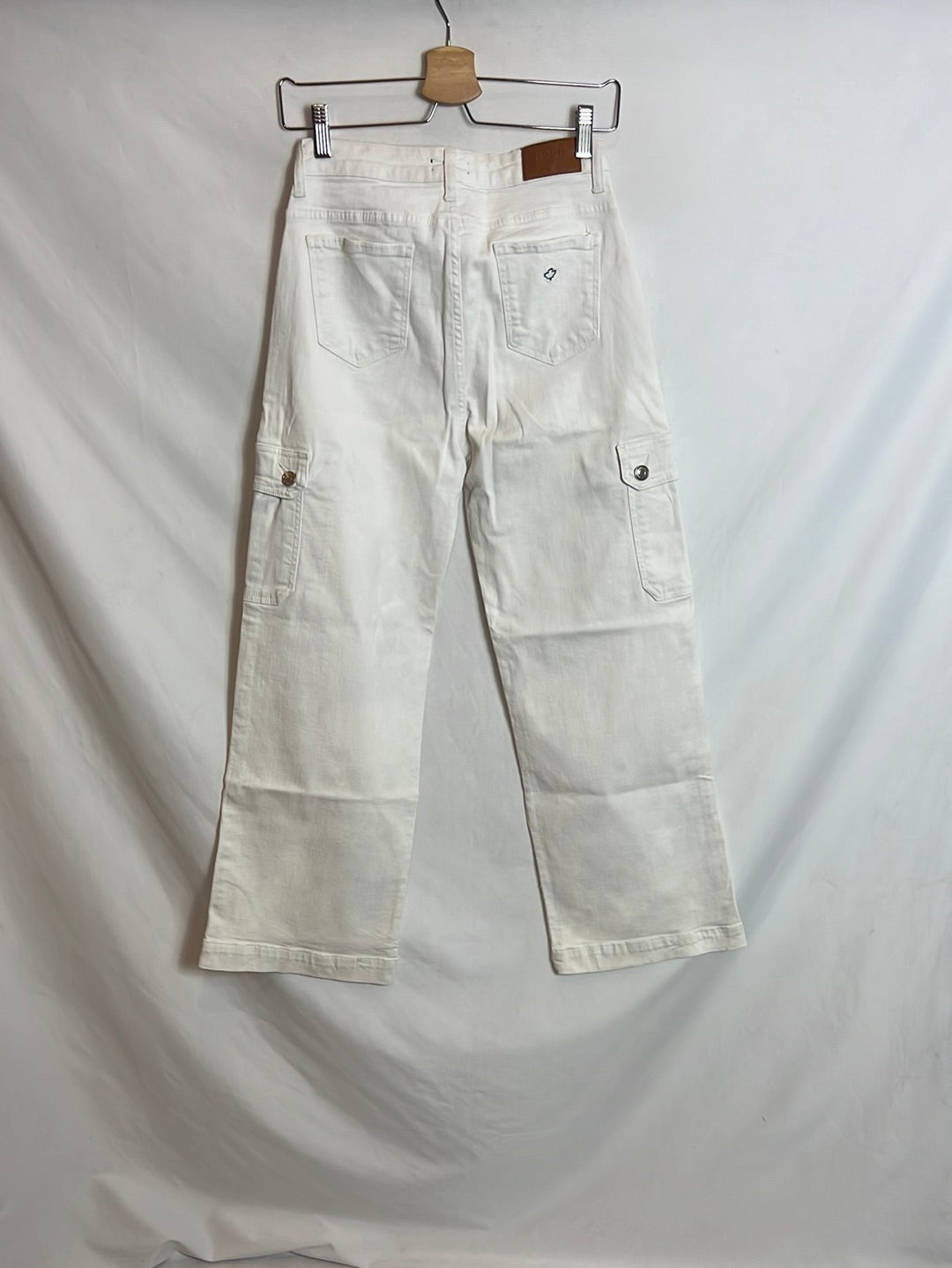 NOON. Pantalones blancos denim bolsillos. T 36