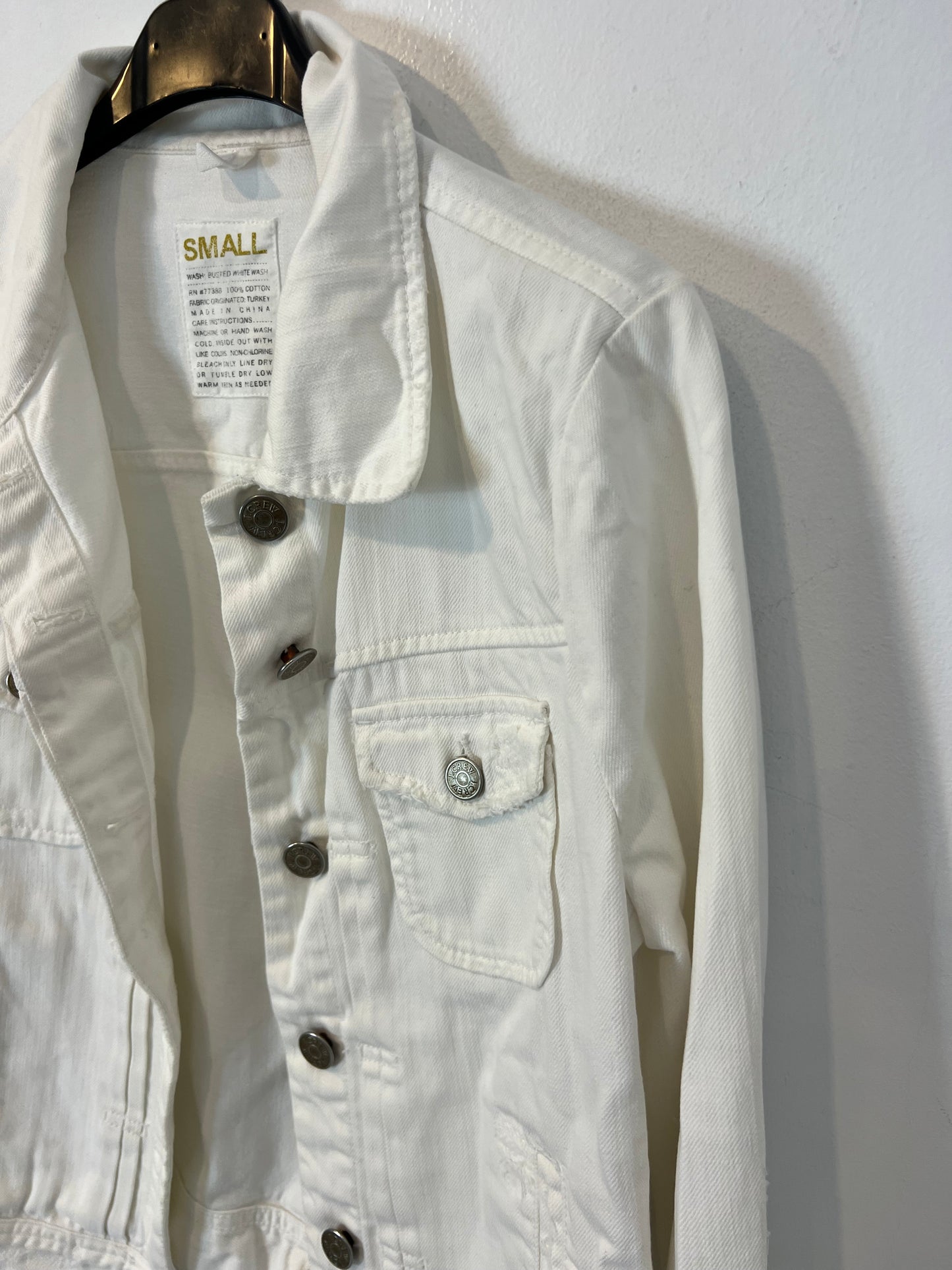 J CREW. Cazadora denim blanca. T S