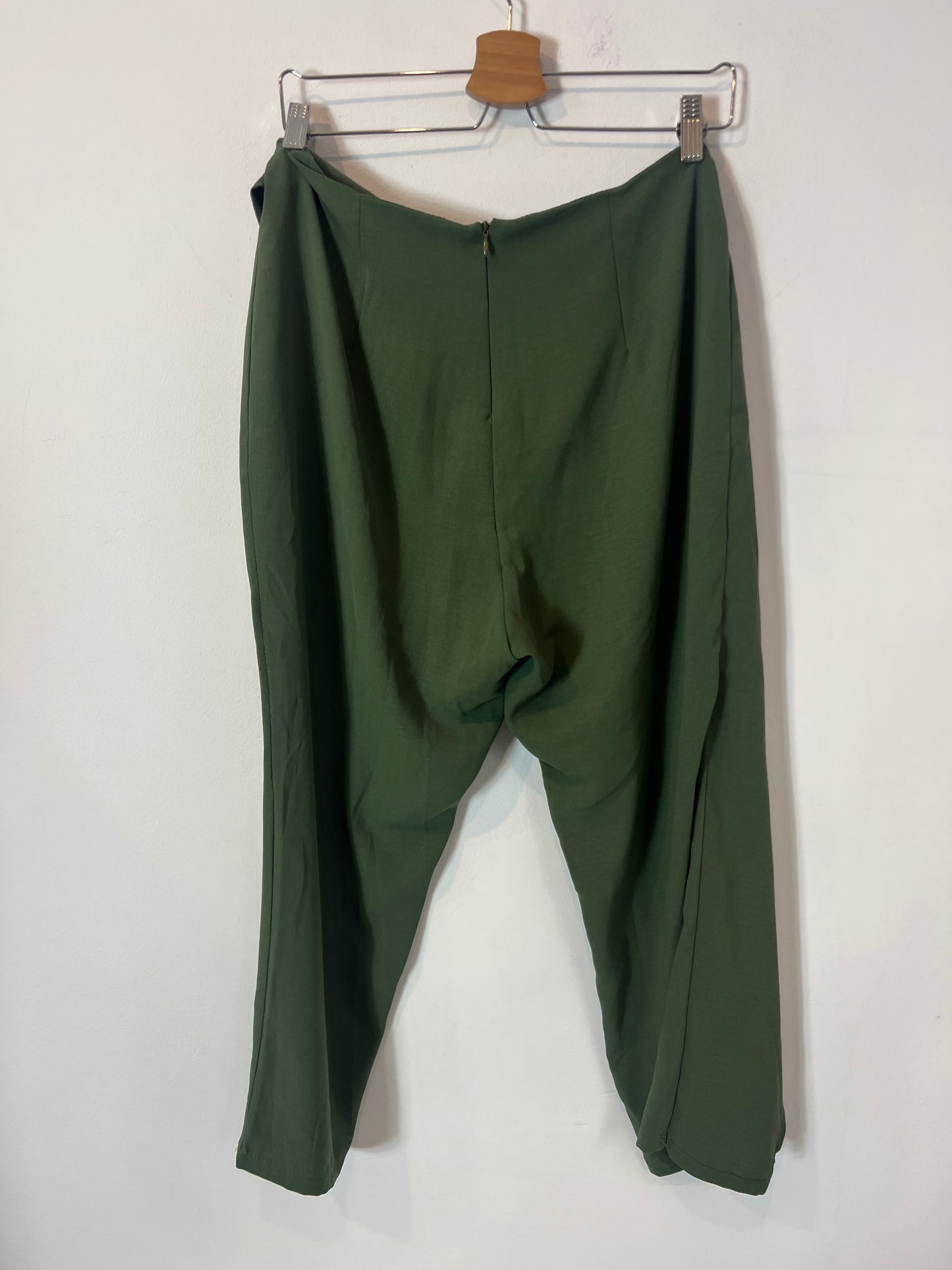 VALENTINA. Green crossover trousers, size 42
