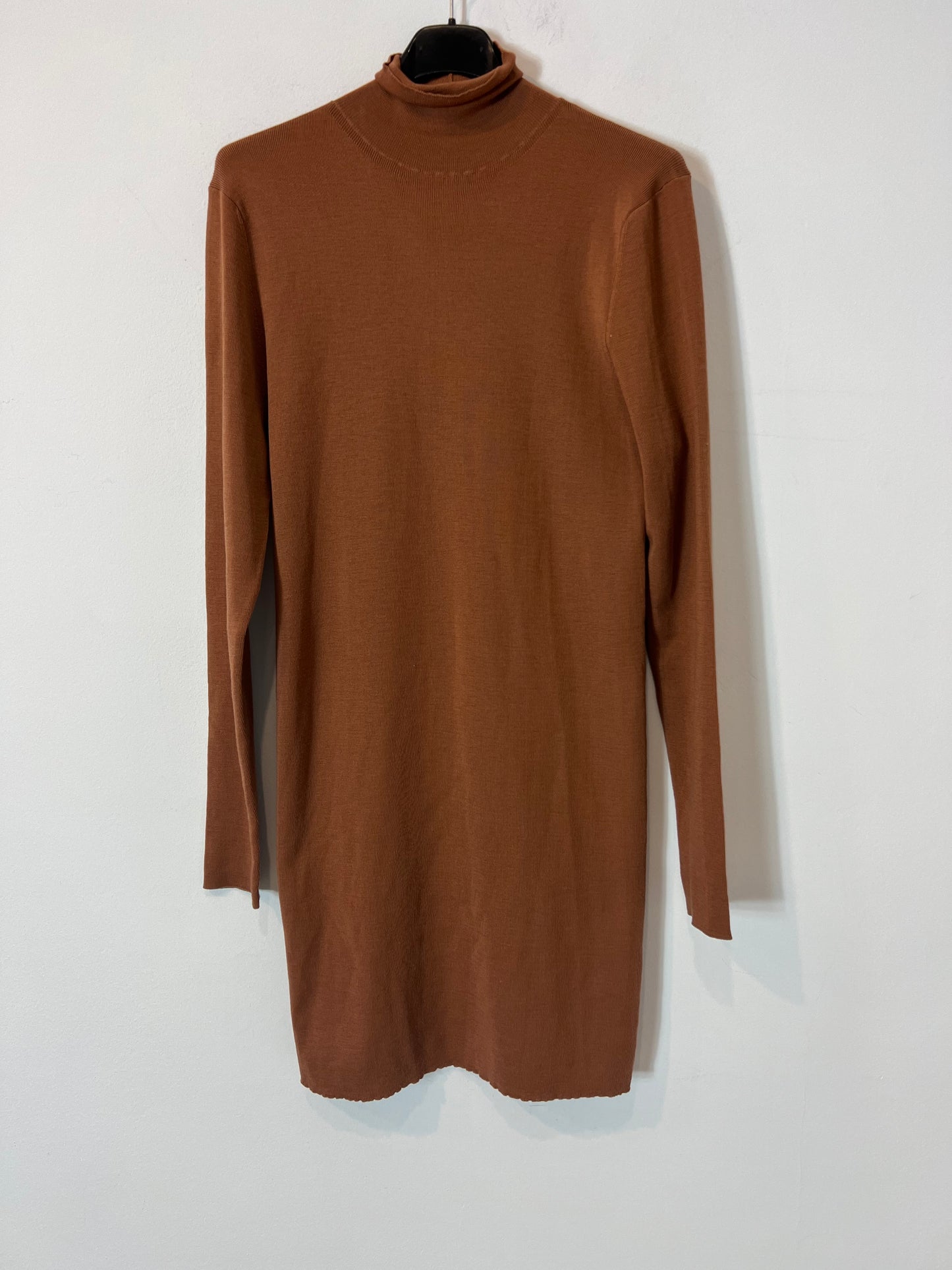 CORTANA. Vestido corto marrón lana. T 36