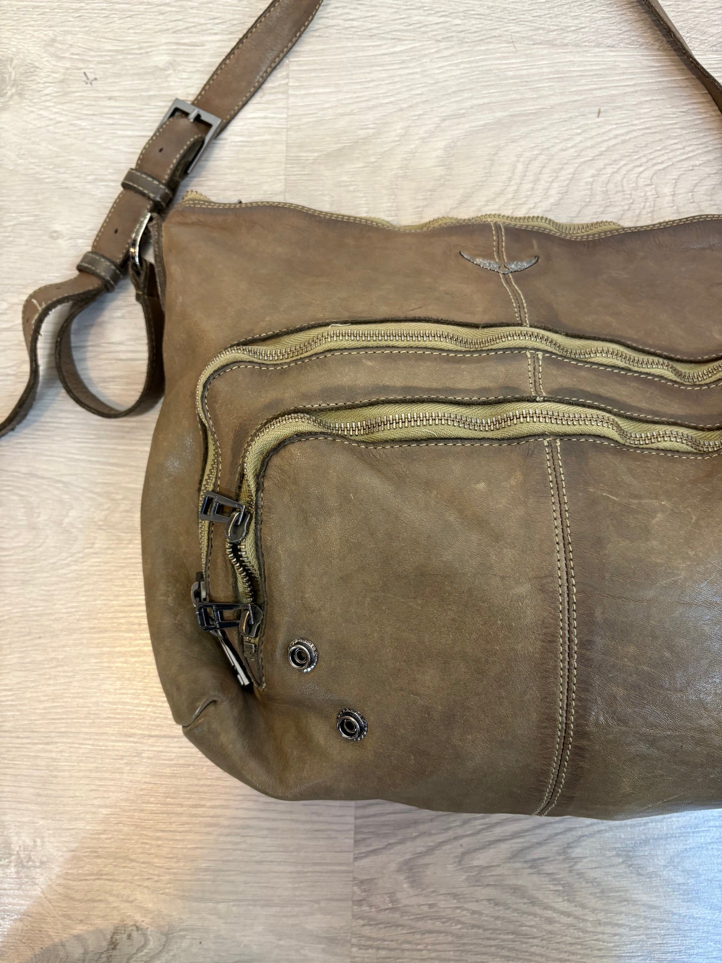 ZADIG & VOLTAIRE. Bolso bandolera  caqui bolsillos