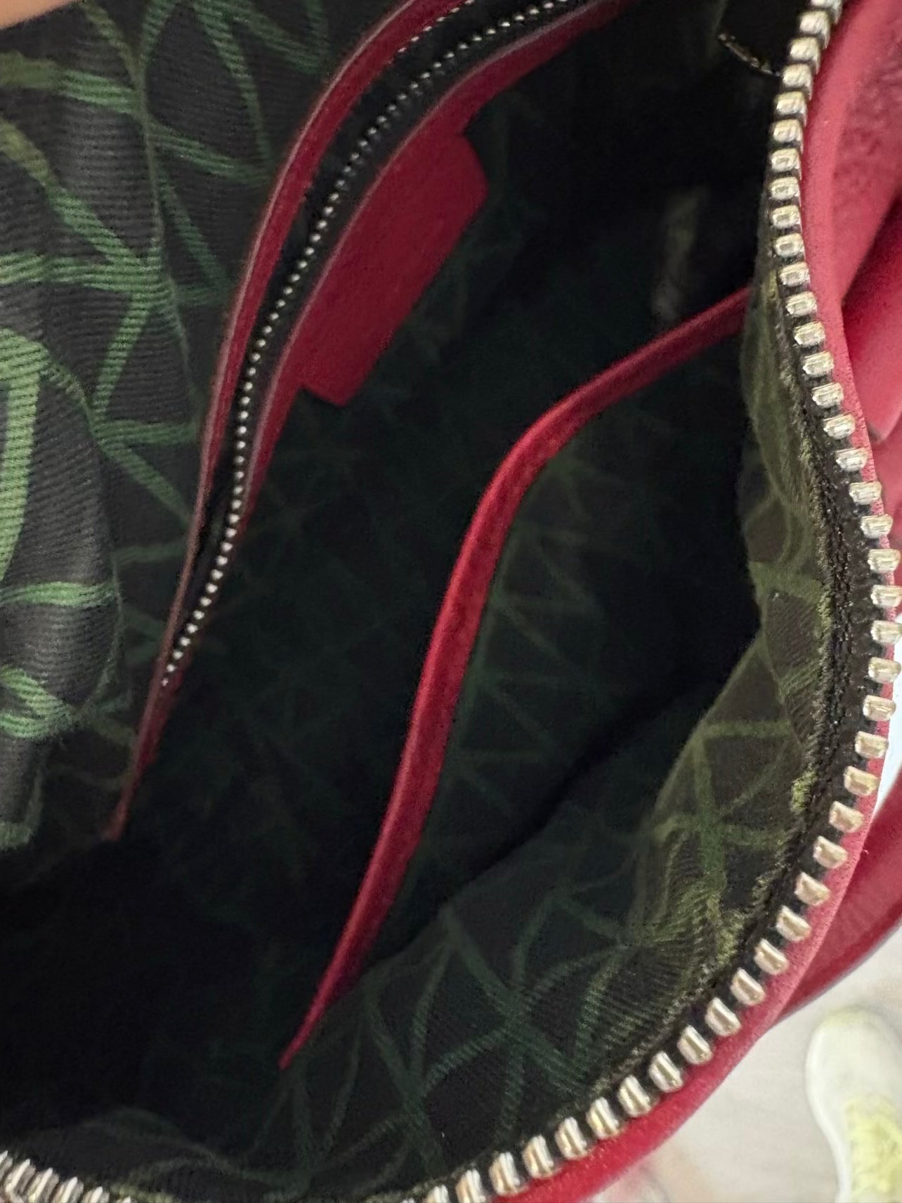 BIMBA Y LOLA. Bolso  piel doble asa rojo