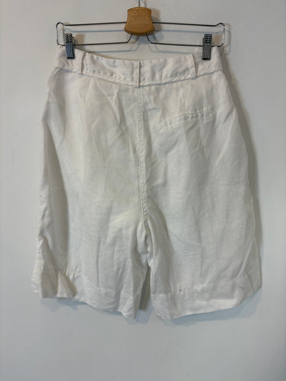 DISSH. Bermuda blanca lino