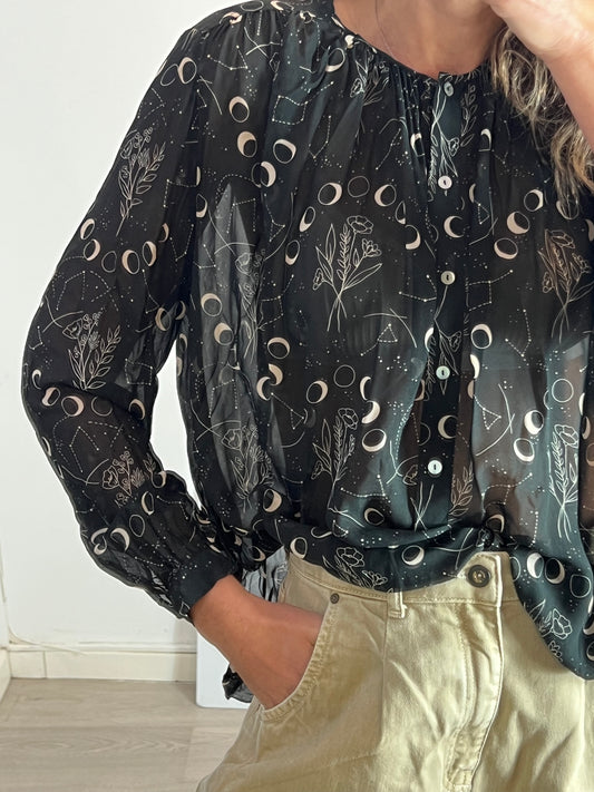 MASSIMO DUTTI. Ts printed black blouse