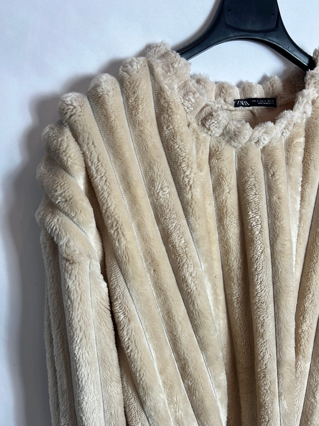 ZARA. jersey textura suave beige. T S