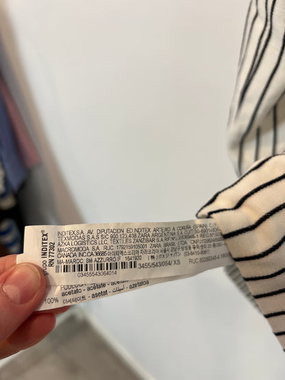 ZARA. Blazer fluida rayas