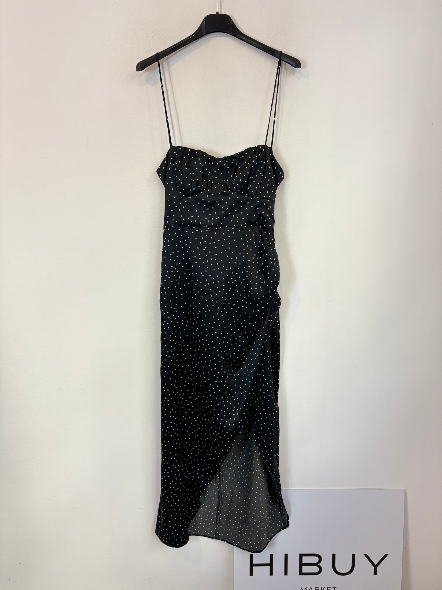ZARA. Vestido largo satinado lunares