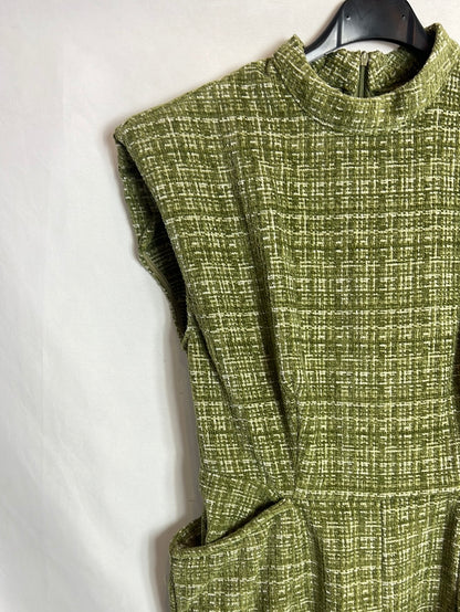 OTRAS. Mono verde jaspeado textura. T M