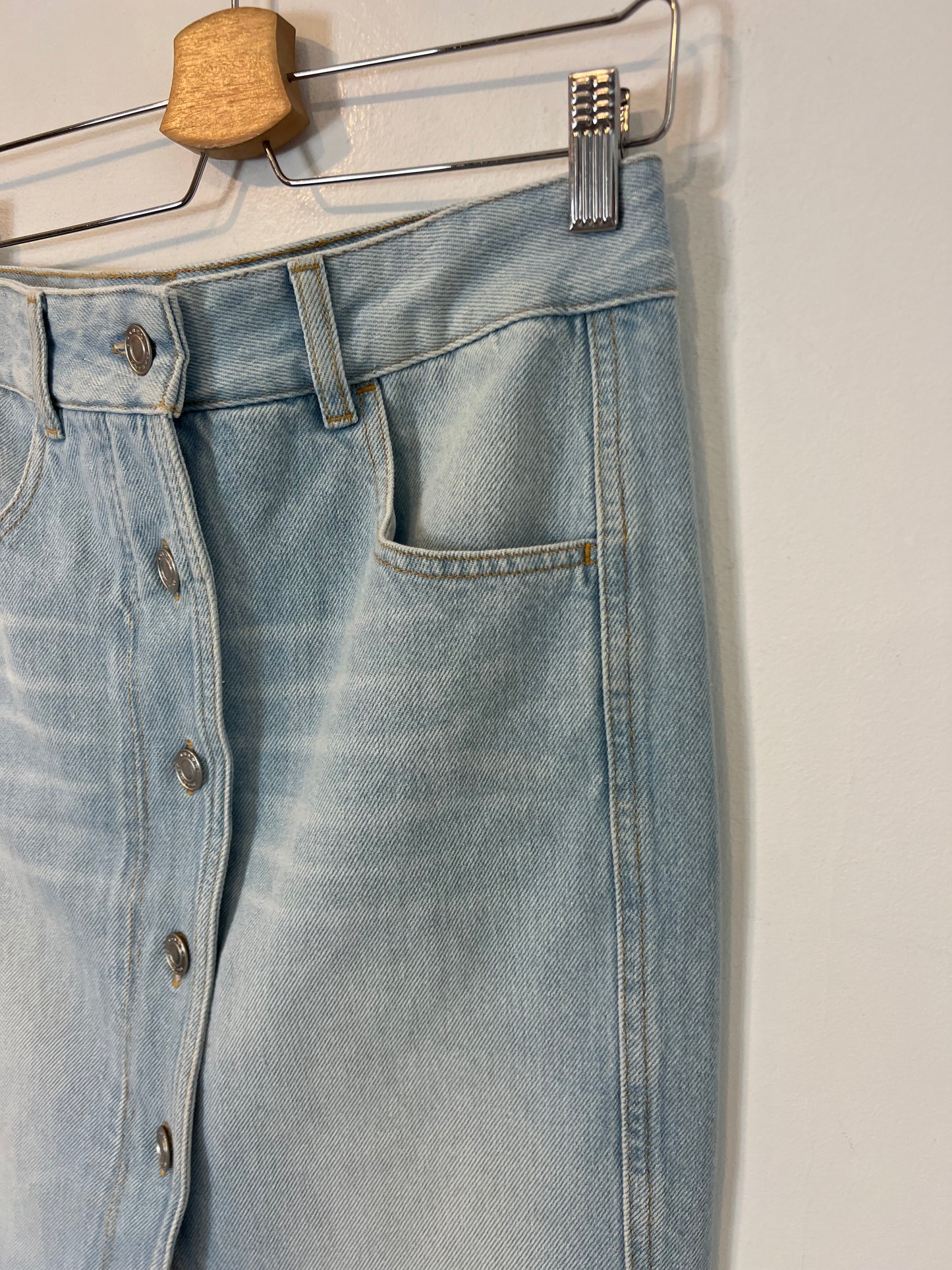 ISABEL MARANT. Falda denim abotonada T.36