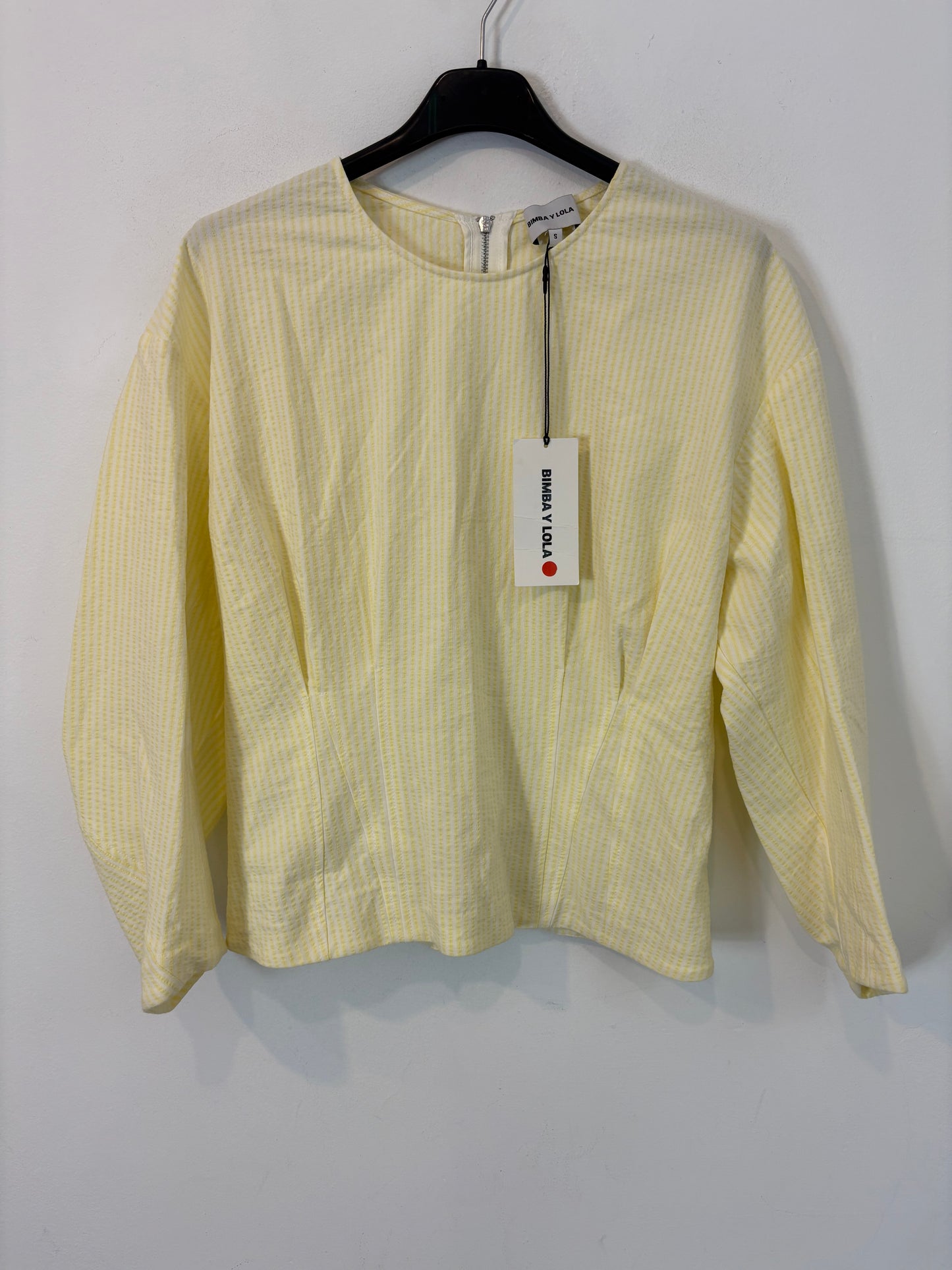 BIMBA Y LOLA. Top textura rayas. T S