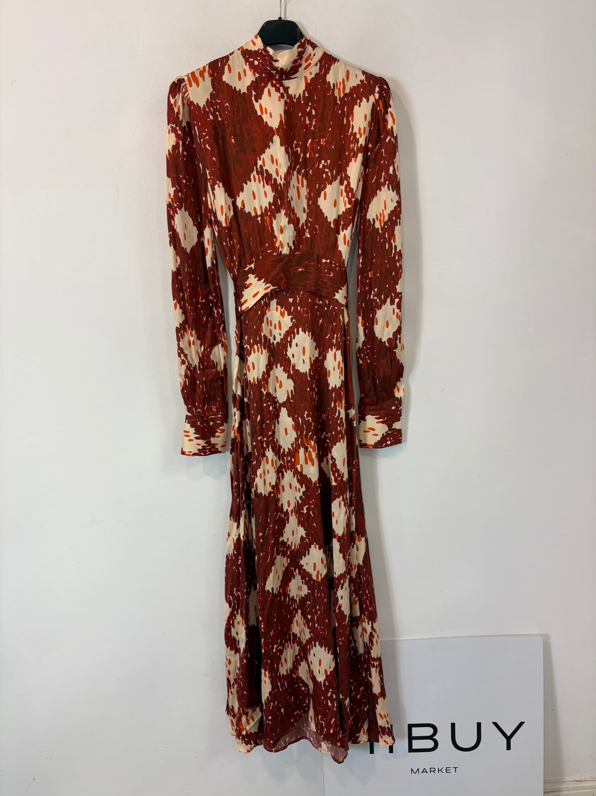 IQ COLLECTION. Vestido fluido estampado lazada