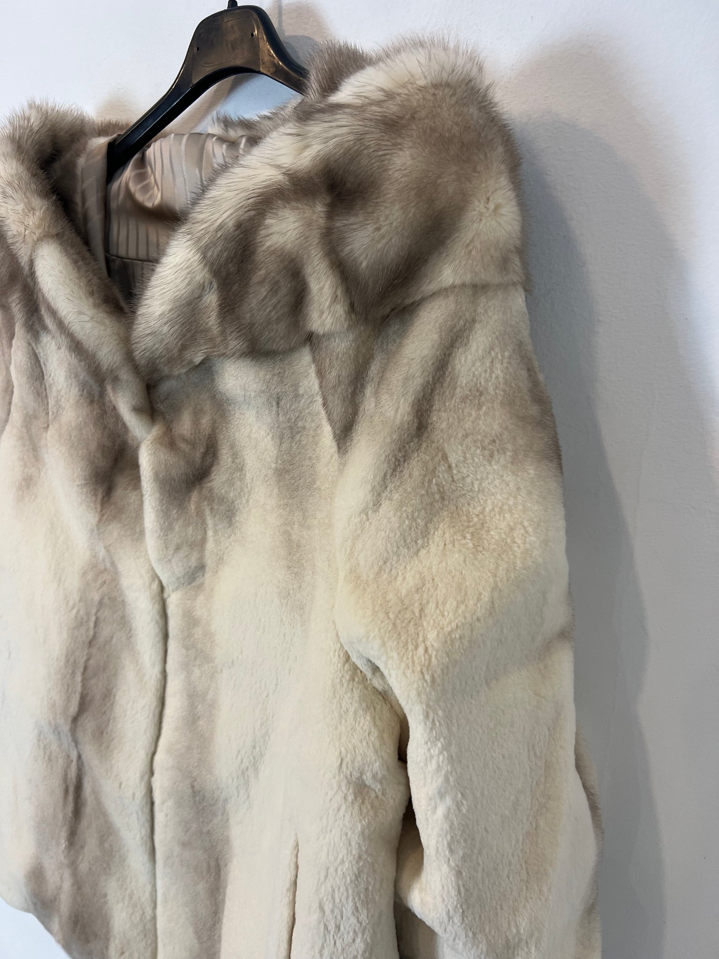 OTHERS. Fur jacket with collar detail. TM
