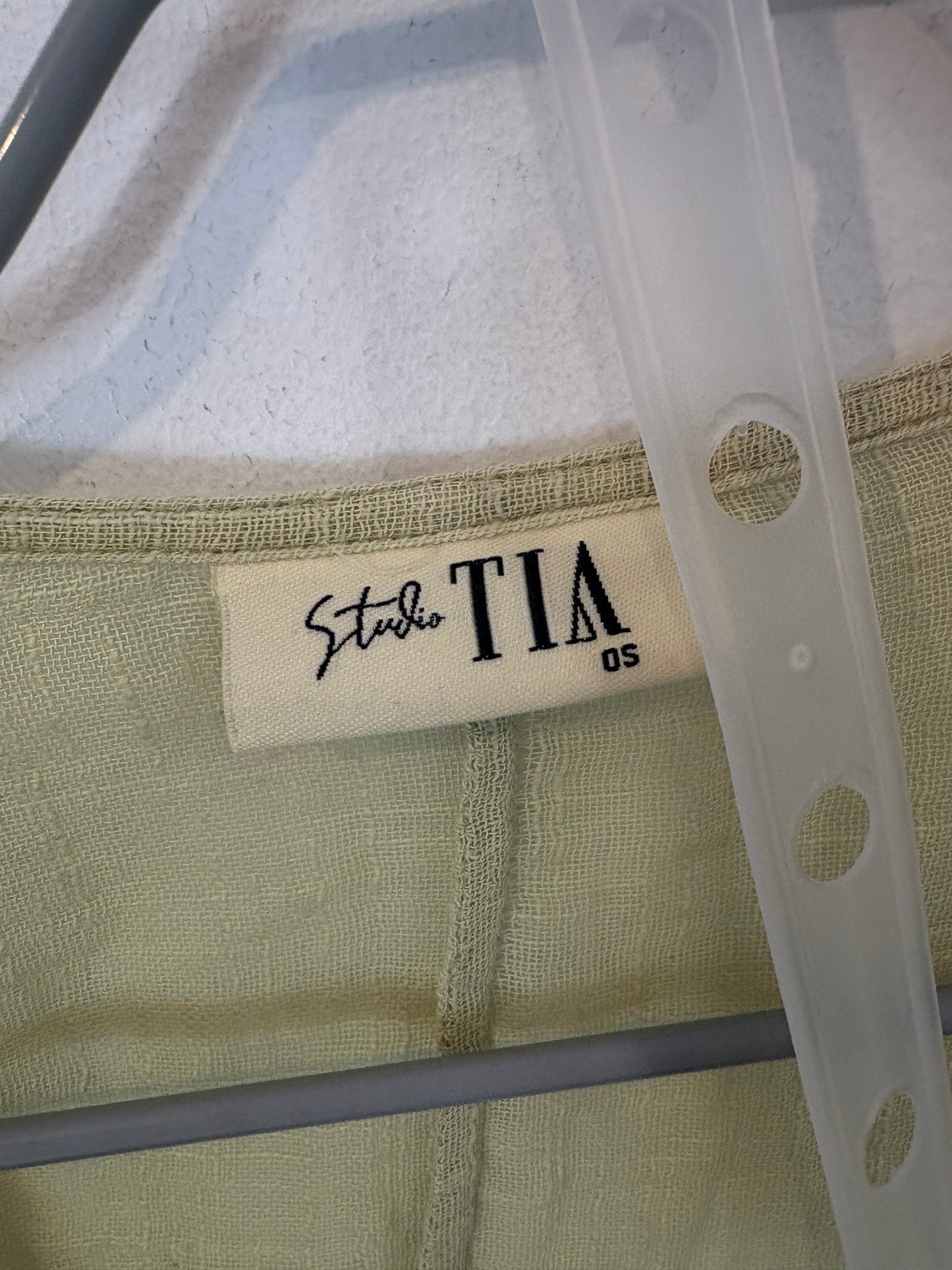 STUDIO TIA. Total look de algodón