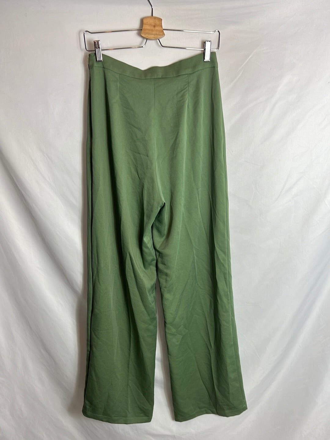 ATREZATÜRE. Pantalón petro verde
