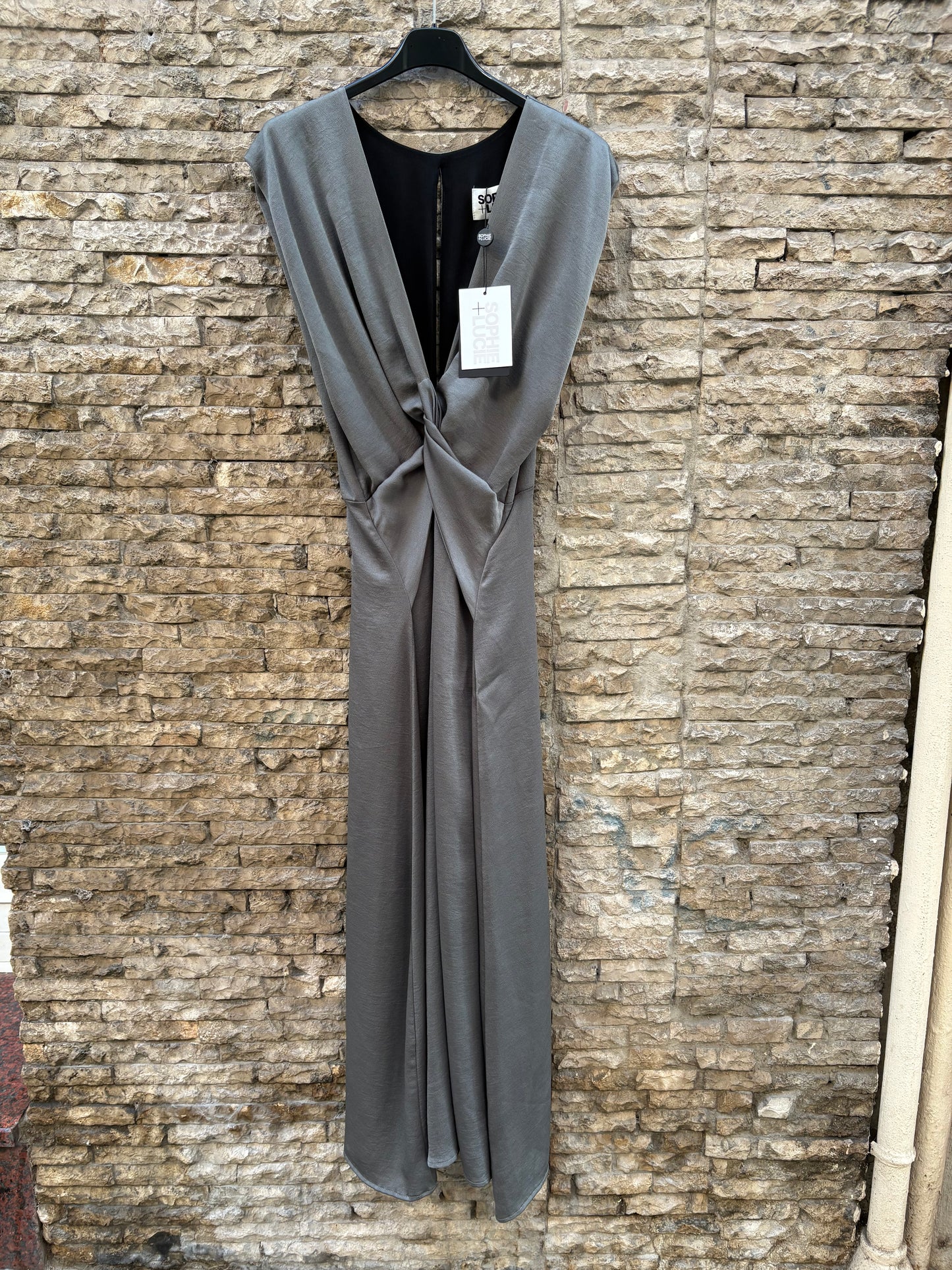 AMEÉ. Sleeveless fringed sweater S.(s)