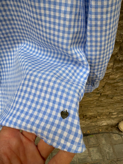 BROWNIE. Blue gingham blouse. TS/M