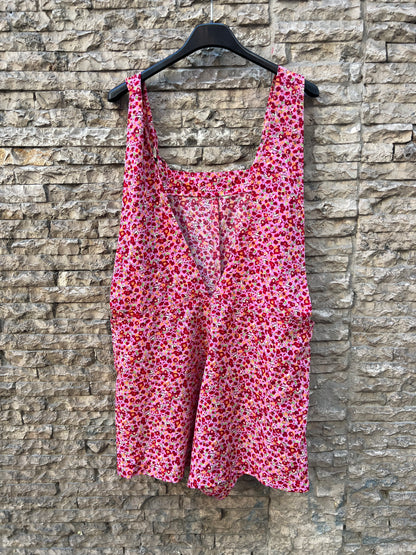 OTRAS. Peto corto flores rosas. T M